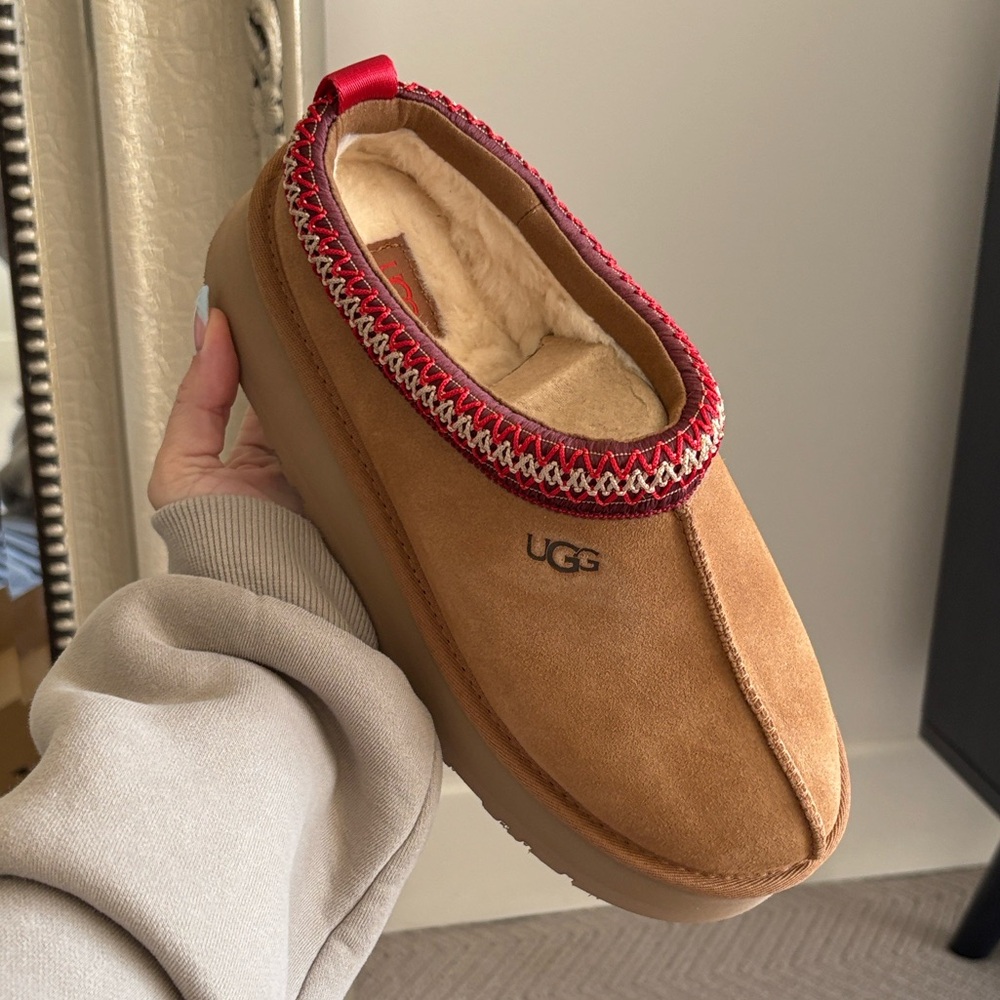 UGG Women's Tazz - Picture 3 of 5